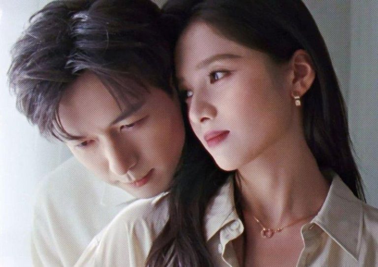 李现(左)与张婧仪曾为精品品牌拍过宣传片。(取材自微博)