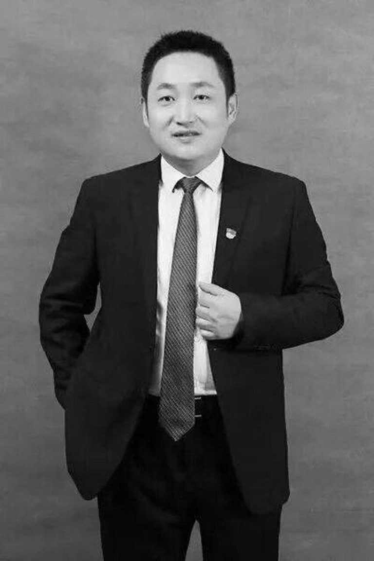中国遥传感绘领域的顶尖专家、武汉大学教授柯涛日前去世，年仅48岁。除了柯涛，近年...