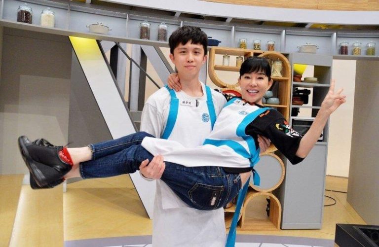 狄莺救孙安佐花近百万美元 从小富养惊人成本曝 狄莺曾与孙安佐一起上料理节目。(卫视中文台提供)