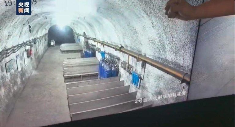 山西矿灾已82死128伤 专家:瓦斯爆炸不存在黄金救援期 留神峪煤矿内部画面。(央视截屏)