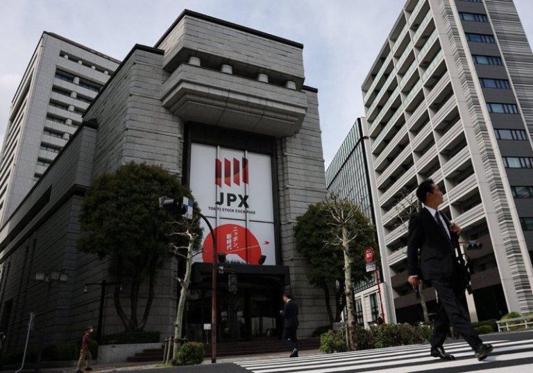 东证母公司JPX数据显示，5月前三周日均股票成交金额首度突破10兆日圆（约630...