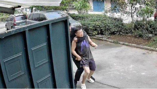 图为姜先生长子动手监控画面。(取材自新民周刊)