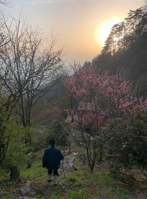 李闯拍摄的夕阳。(取材自红星新闻)