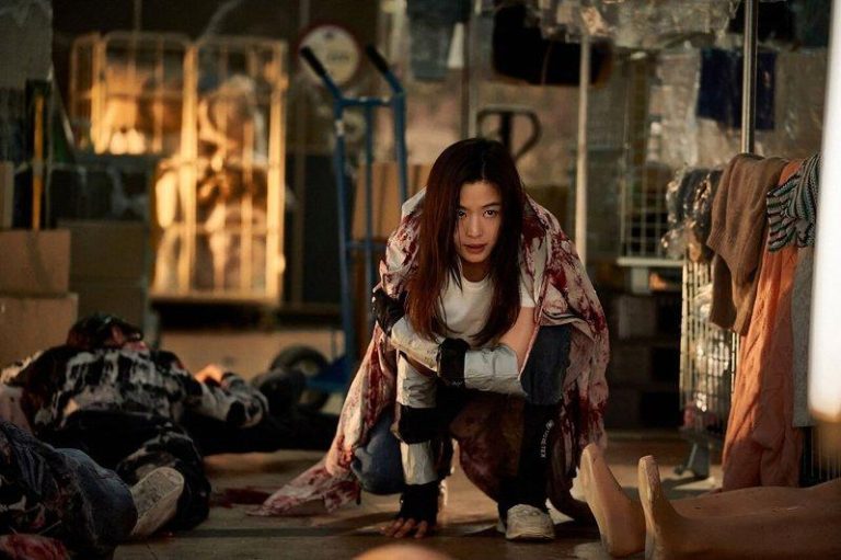 「尸速禁区」是全智贤暌违11年再度主演的电影作品。(图／车库娱乐提供)