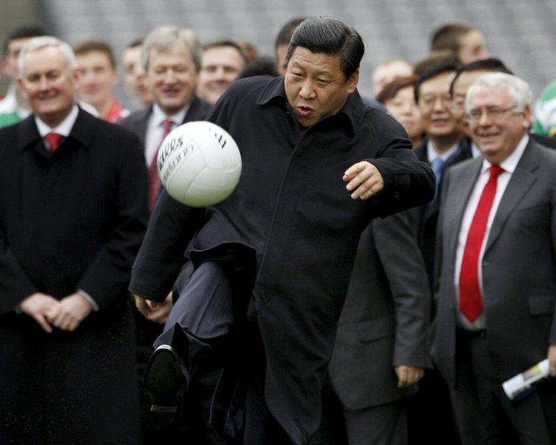 习近平上任后,中国足球成绩成各界讨论的焦点。(路透数据照片)