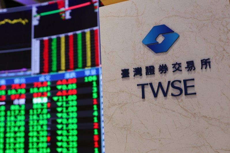 图为台湾证券交易所，AI相关产品需求不断增加，激发了投资人的热情。(欧新社)