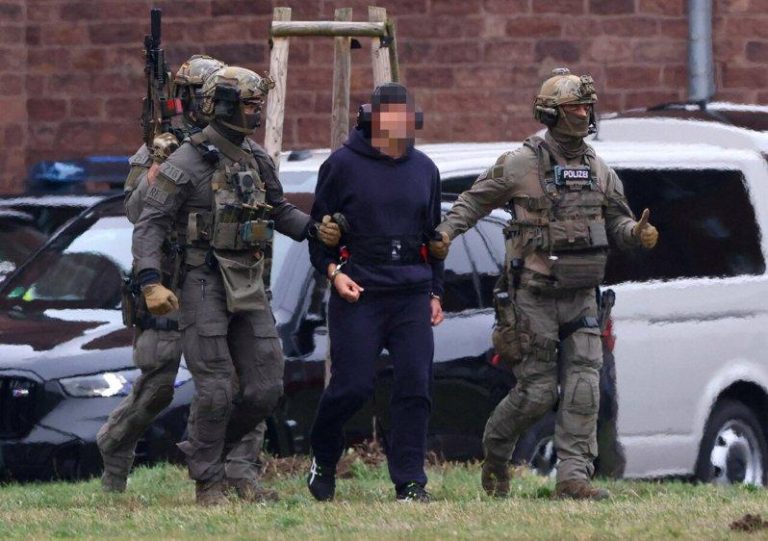 乌克兰男子涉北溪天然气管线爆炸案 遭德国检方起诉 德国检方起诉1名被控涉嫌2022年北溪天然气管线爆炸案的乌克兰男子,这起欧洲最具...