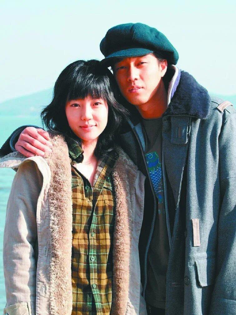 苏志燮(右)因为演出韩剧「对不起,我爱你」身价狂飙至8位数,左为林秀晶。(取材自...