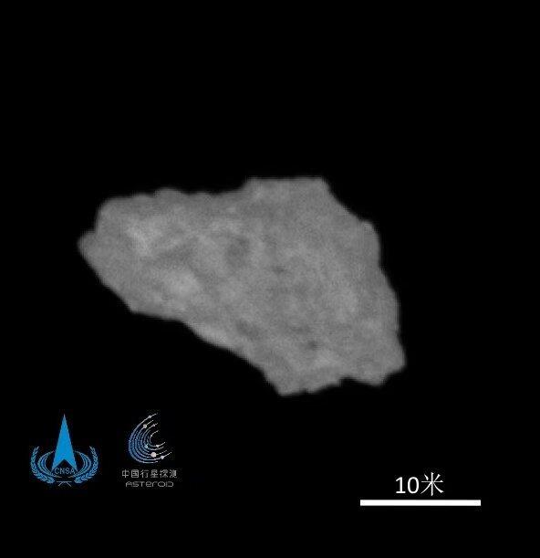 天问二号探测器成功与小行星(图)交会,被视为新的里程碑。(中新社)