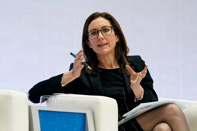 前英国央行货币政策委员、现任伦敦政经学院经济学教授的Silvana Tenrey...