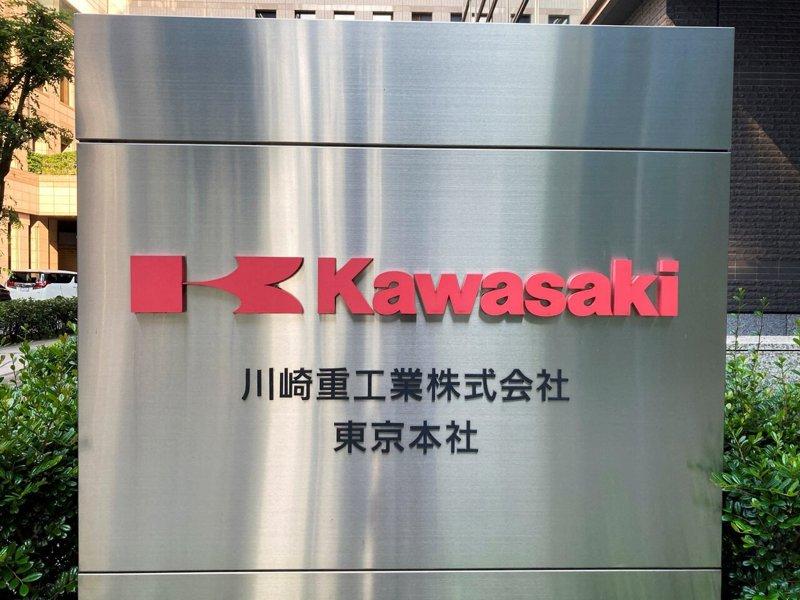 日本造船业正面临严重的工程师短缺,川崎重工正在开发AI驱动的四足机器人,以助解决...