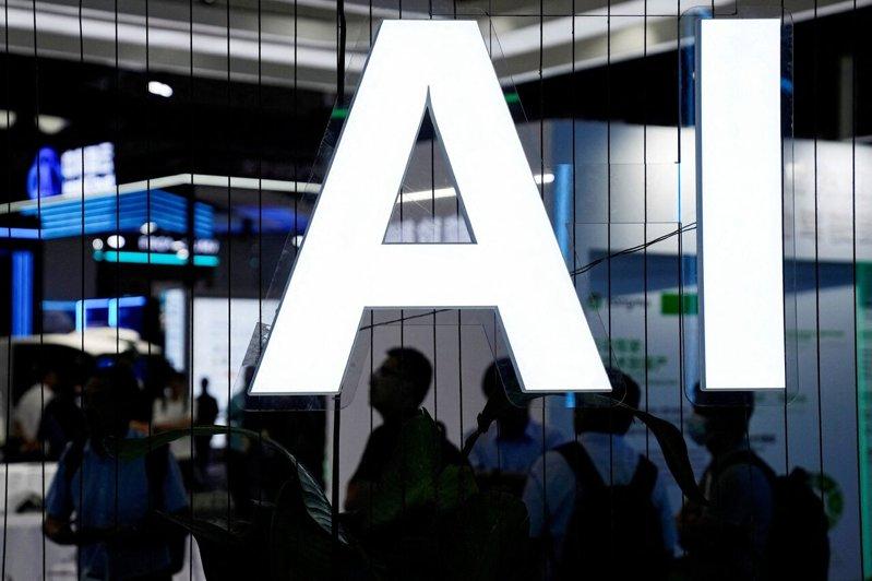 中国全面推进AI产业,同时也带来就业难题。示意图。(路透)