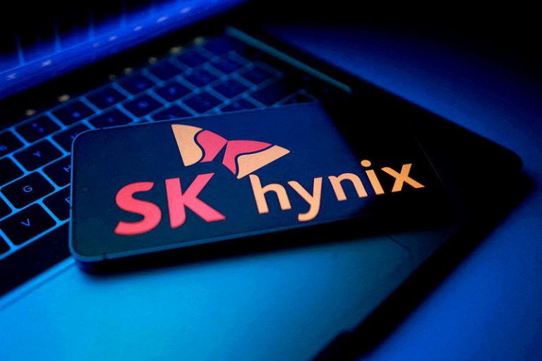 SK海力士（SK hynix）反击「内存需求攀峰论」，透露已和约十家客户敲定长...