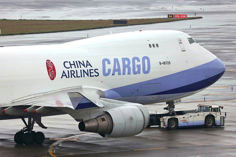 全球AI竞赛正改写亚洲航空货运版图,促使航空业者聚焦半导体制造中心重新设计航线网...