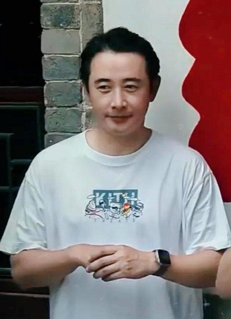 男神光环不再?罗晋素颜照被酸「眼里没光」 网曝和这件事有关… 罗晋素颜照被酸「眼里没光」。(取材自微博)