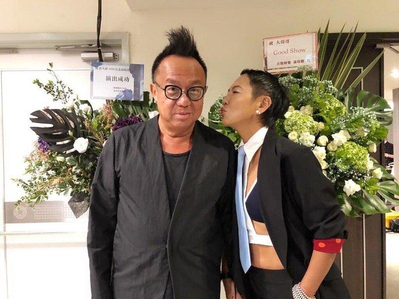 黄大炜(左)与女友Vicky交往超过30年。图/媒体栈提供