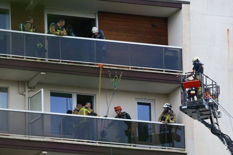 比利时安特卫普市一栋公寓1日上午发生火警，造成至少5人丧生。(路透)