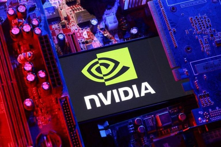 有报告指出，辉达因机柜中介电路板制造挑战，已把 Kyber NVL144 延至 ...