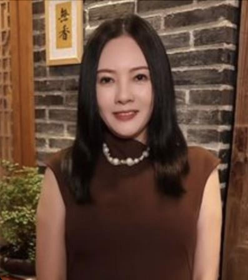 李丽珍许久未公开露面,状态依然极佳。(摘自小红书)