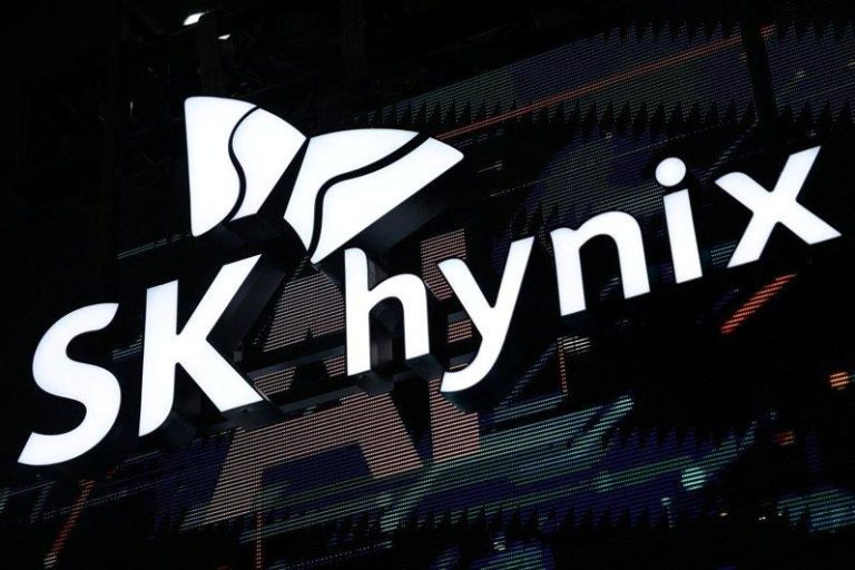 SK海力士ADR筹得265亿美元创纪录 超越阿巴巴当年规模 SK海力士在美国发行美国存托凭证筹得265亿美元,创下外国企业首次来美上市最大规...