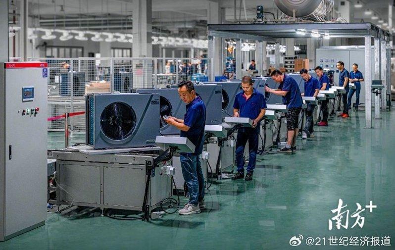 热立方的空调生产线。(取材自南方+/受访者供图)