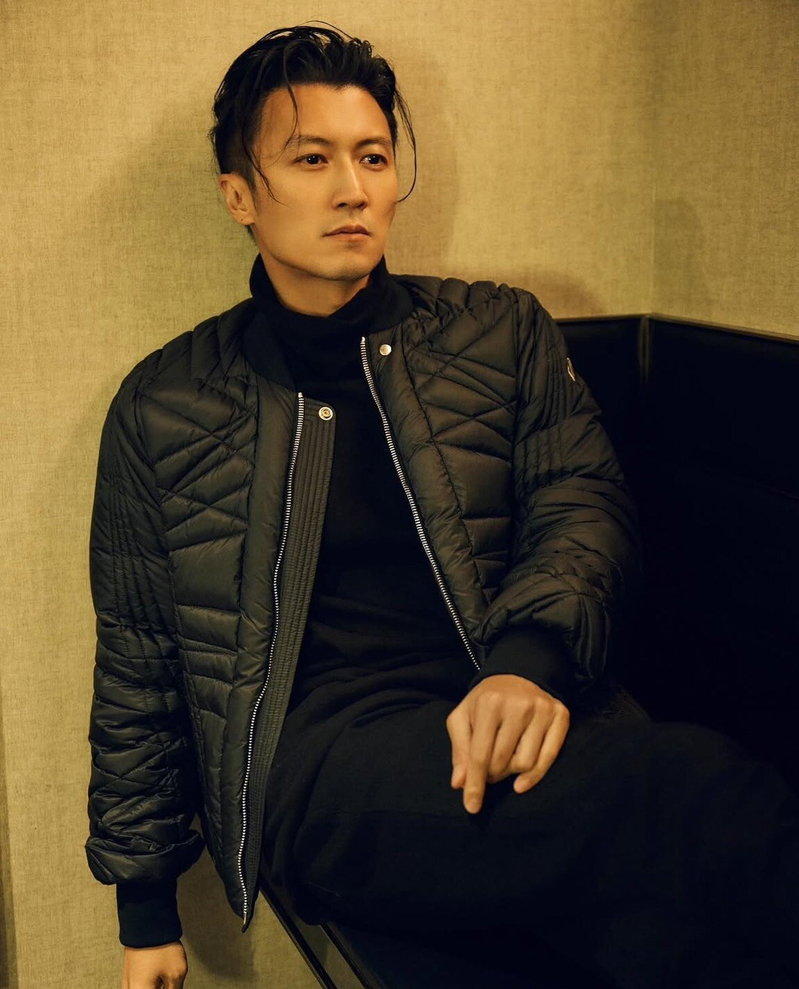 谢霆锋强忍悲伤上工。图/摘自IG