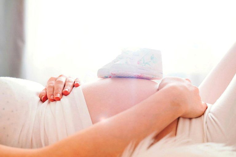 上海朱女士的丈夫出轨，与情人持伪造的结婚证做试管婴儿；示意图。(图／123RF)