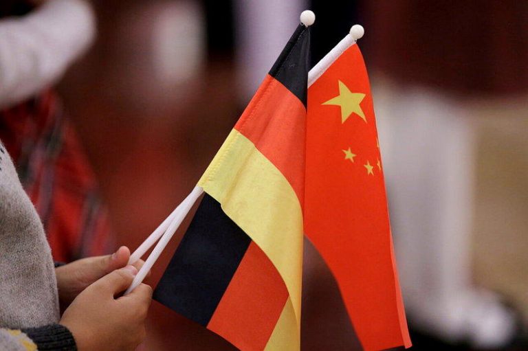 今年上半年德国对中国出口年减逾12%至略低于370亿欧元，自中国进口则年增8.9...