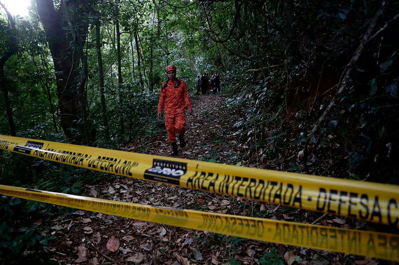 巴西里约热内卢(Rio de Janeiro)今天发生直升机坠毁事故,造成4人罹...