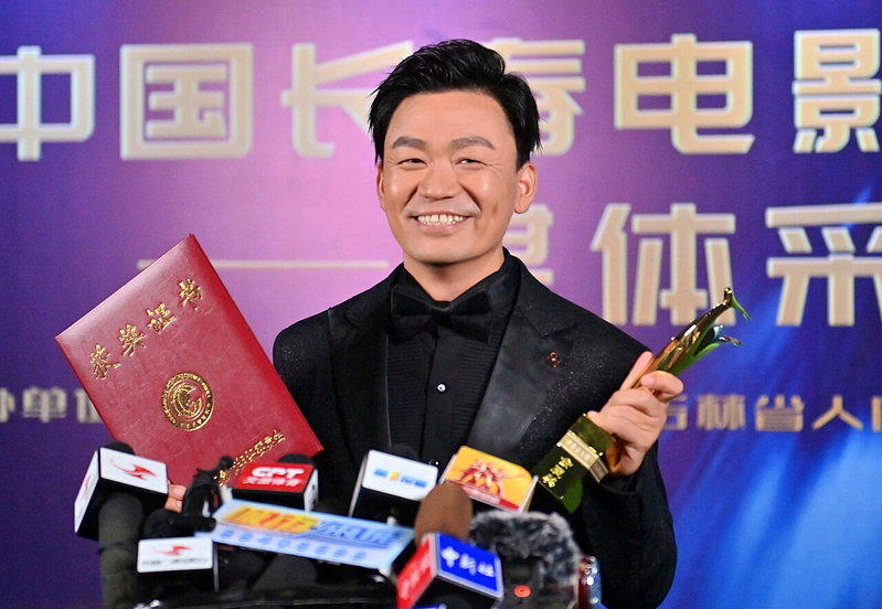 首度获提名百花奖最佳男主角的王宝强,最终获得「0票」。图为王宝强受访画面。(中新...