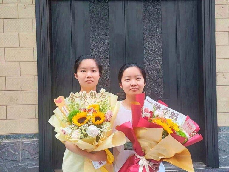 姊姊王一帆（左）和妹妹王一诺（右） 来自河南商丘。(取材自正观新闻)