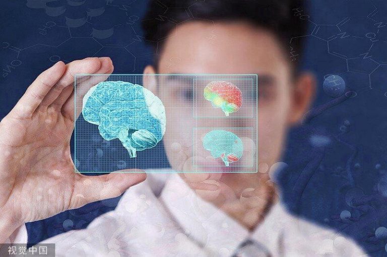 大陆科学家开发出一套人工智能（AI）模型，通过分析青少年观看不同脸部表情时的大脑...