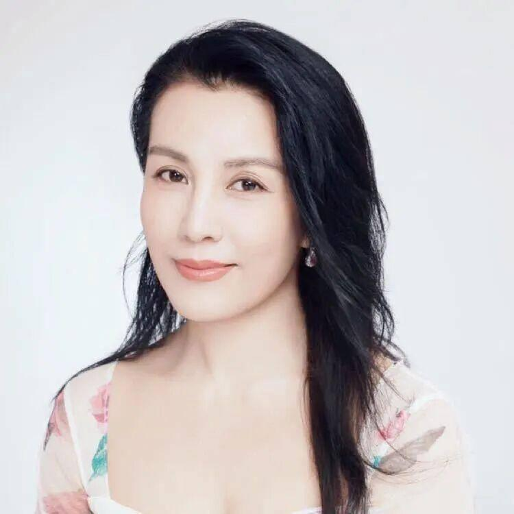朱晏曾被称「绿叶美女」。（取材自鲁网）