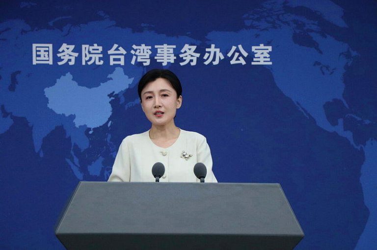 针对台湾命理师脱口称「北京都没冰箱」，大陆国台办发言人张晗今天批评称，这种脱离事...
