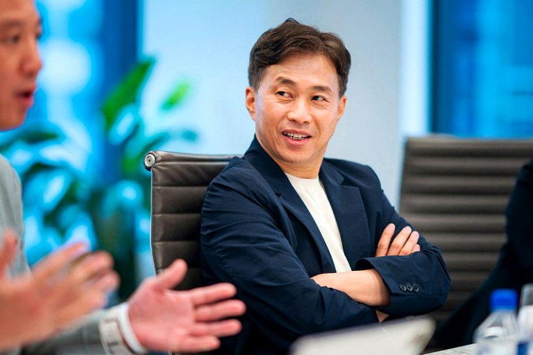 SK海力士预期全球内存短缺将持续至2030年底，即使持续扩产，也不担心AI热潮...