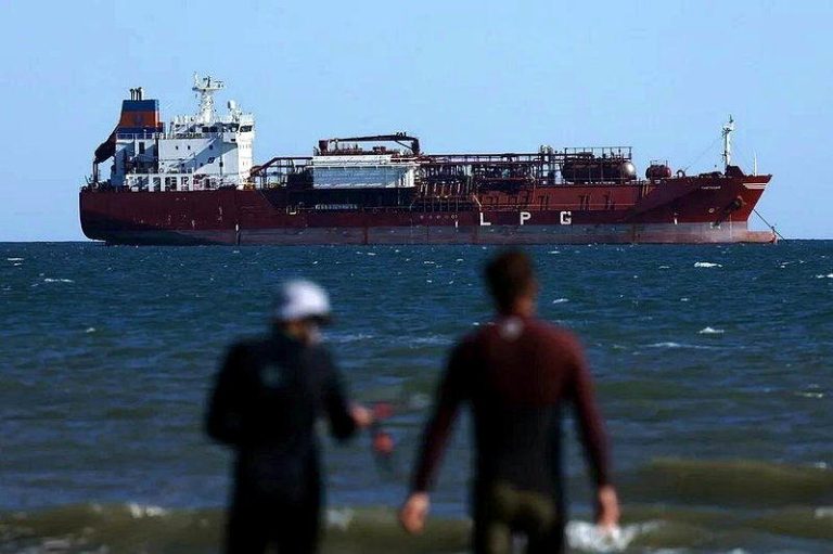 布兰特原油价格再向每桶90美元靠拢 瑞银CIO这样看 布兰特原油价格再向每桶90美元靠拢。(欧新社)