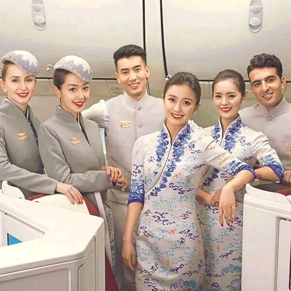 海南航空第五代制服系列——海天祥云。(取材自海航官网)
