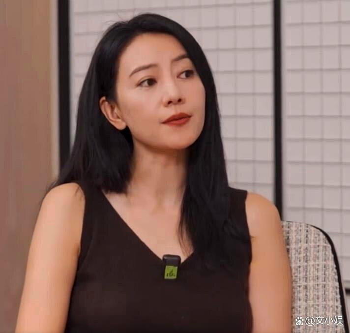 高圆圆在近播客访谈中,罕见地直面自己的身后事。(取材自微博)