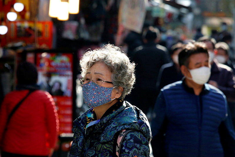 南韩退休族不太花钱。高盛报告称,随着韩国人口持续老化,这种高储蓄、低消费的现象可...