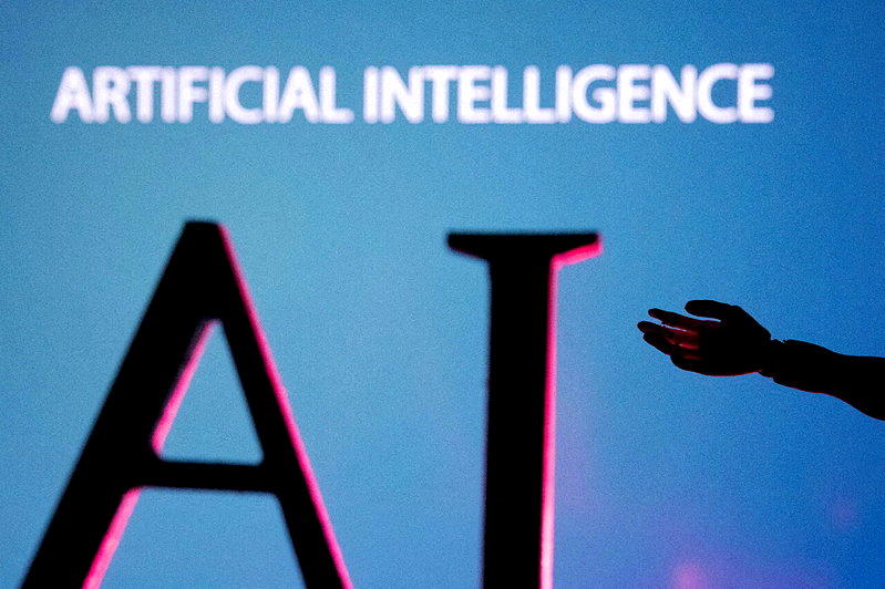 近日出现多项令人震惊的AI安全主张,包括人类面临10%的毁灭几率、AI比核武更危...
