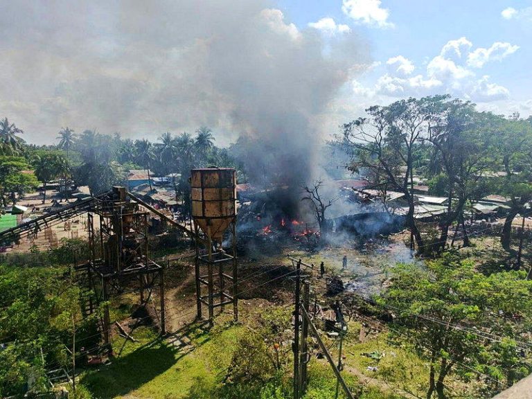 缅甸军方28日空袭西部若开邦，造成50人死亡。美联社