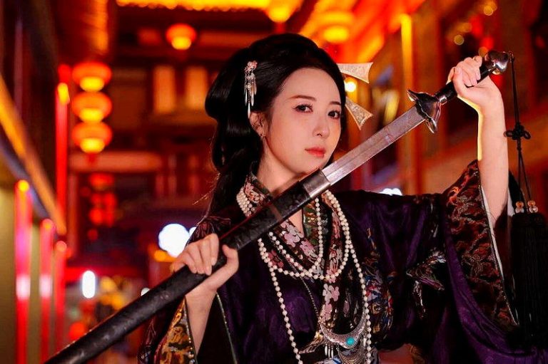 五熊破坏日本国宝引发众怒。（取材自脸书）