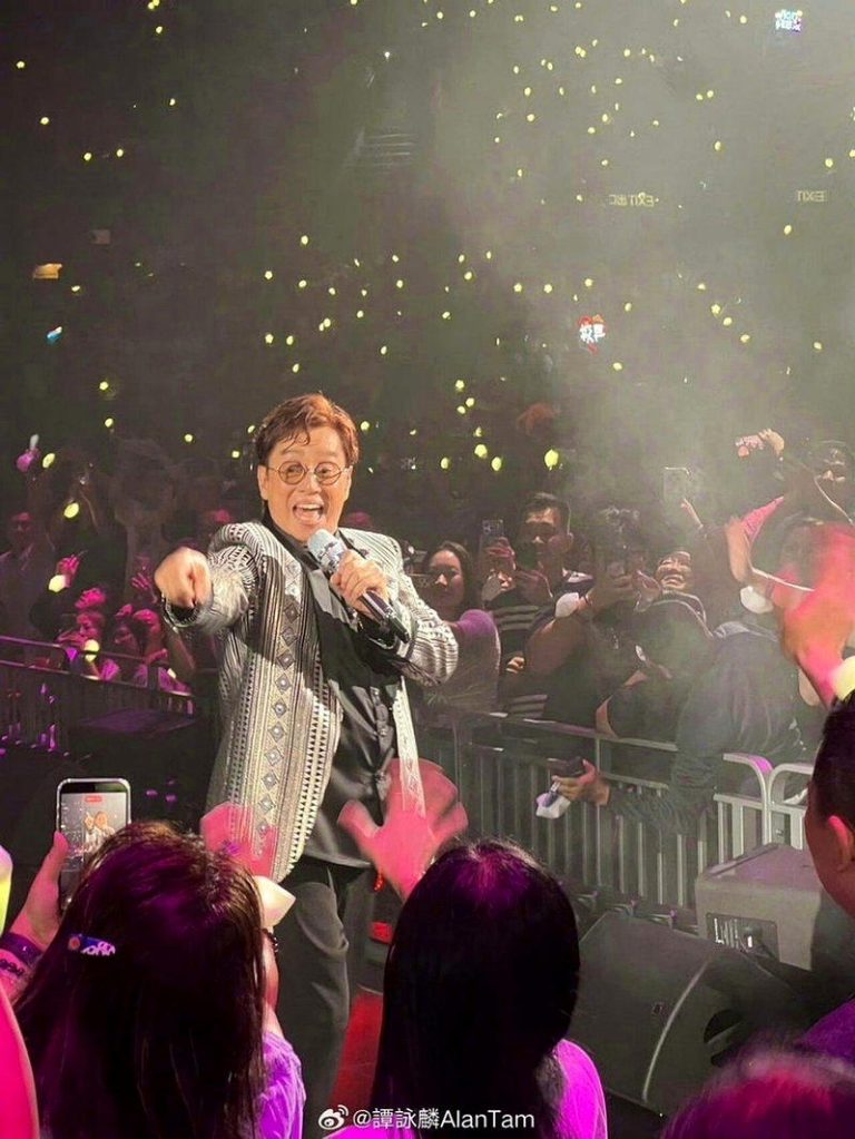 香港歌手谭咏麟在红馆举办最新巡演。（取材自微博）