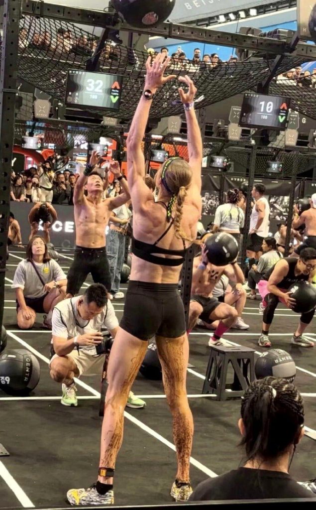 女选手大便失禁依然继续比赛。（取材自微博）