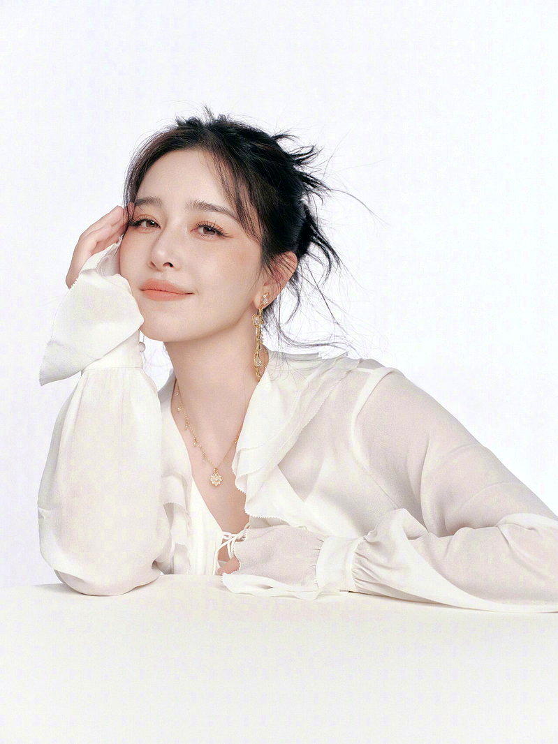 阚清子是高端爱马仕玩家。(取材自微博)