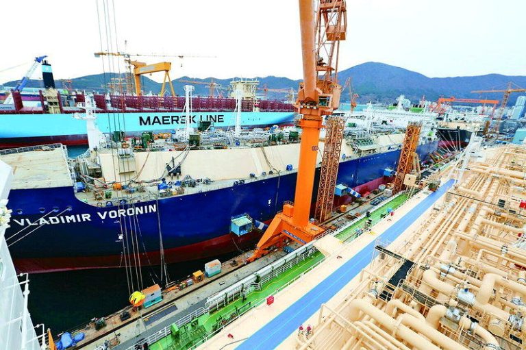 中国主导造船业 日韩加速导入机器人救援 日本和南韩造船业者加速导入机器人,对抗中国厂商。(美联社)