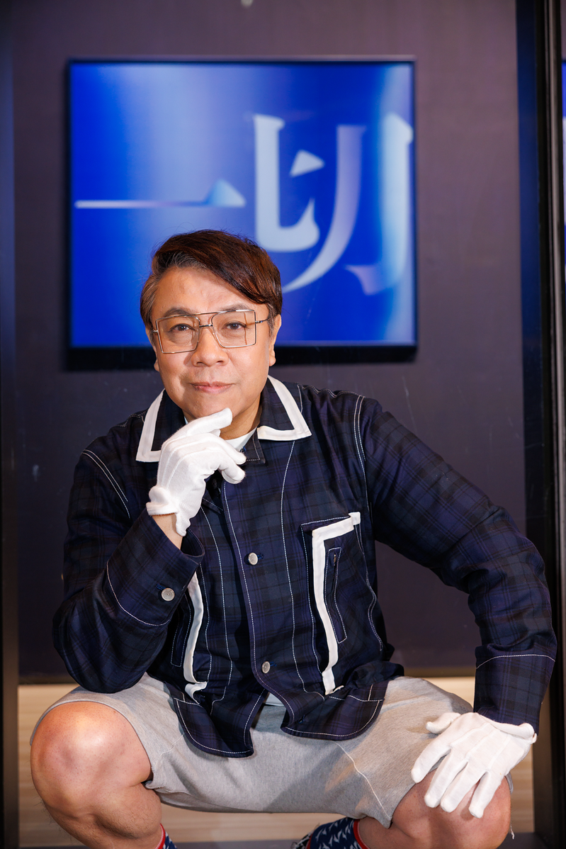 蔡康永出道多年,今年罕见成为娱乐圈中的选战话题人物。(本报系数据照)
