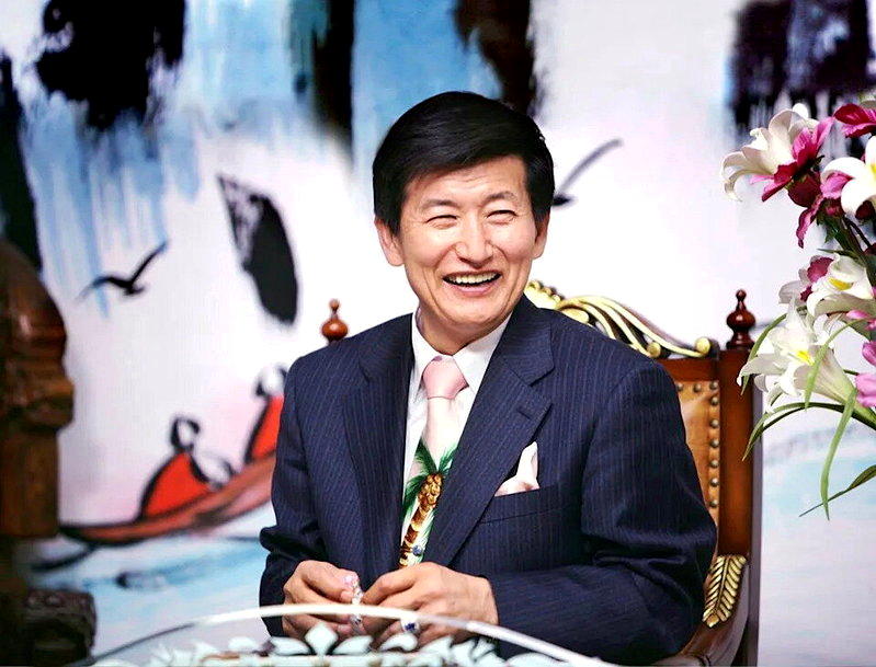 南韩「摄理教」教主郑明析在服刑期间,再遭判刑33年。(取材自FB/Jung My...