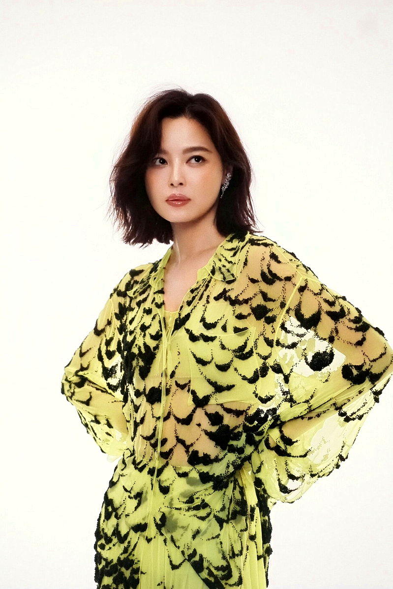 威尼斯影后辛芷蕾未能入围金鸡奖最佳女主角,引发网友热议。(取材自微博)