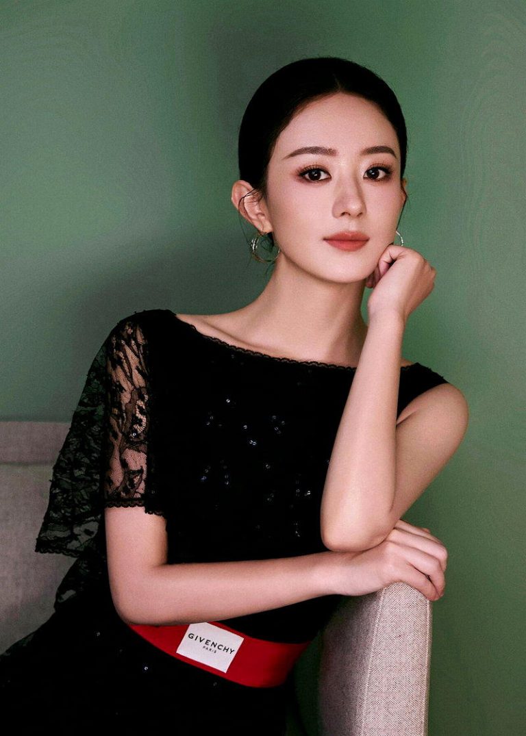 赵丽颖「紧急送医」后团队松口揭真相 女神健康状况冲热搜 赵丽颖身体状况亮红灯。(摘自微博)